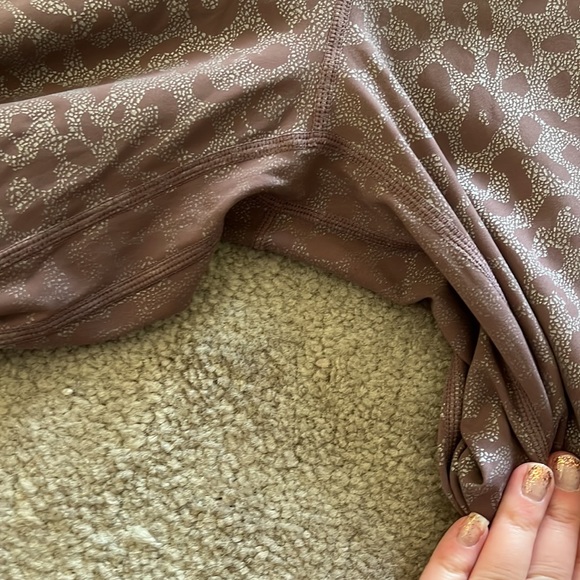 Zyia Lilac Leopard Supreme Hi-Rise 7/8 24" (8-10) - Picture 3 of 4